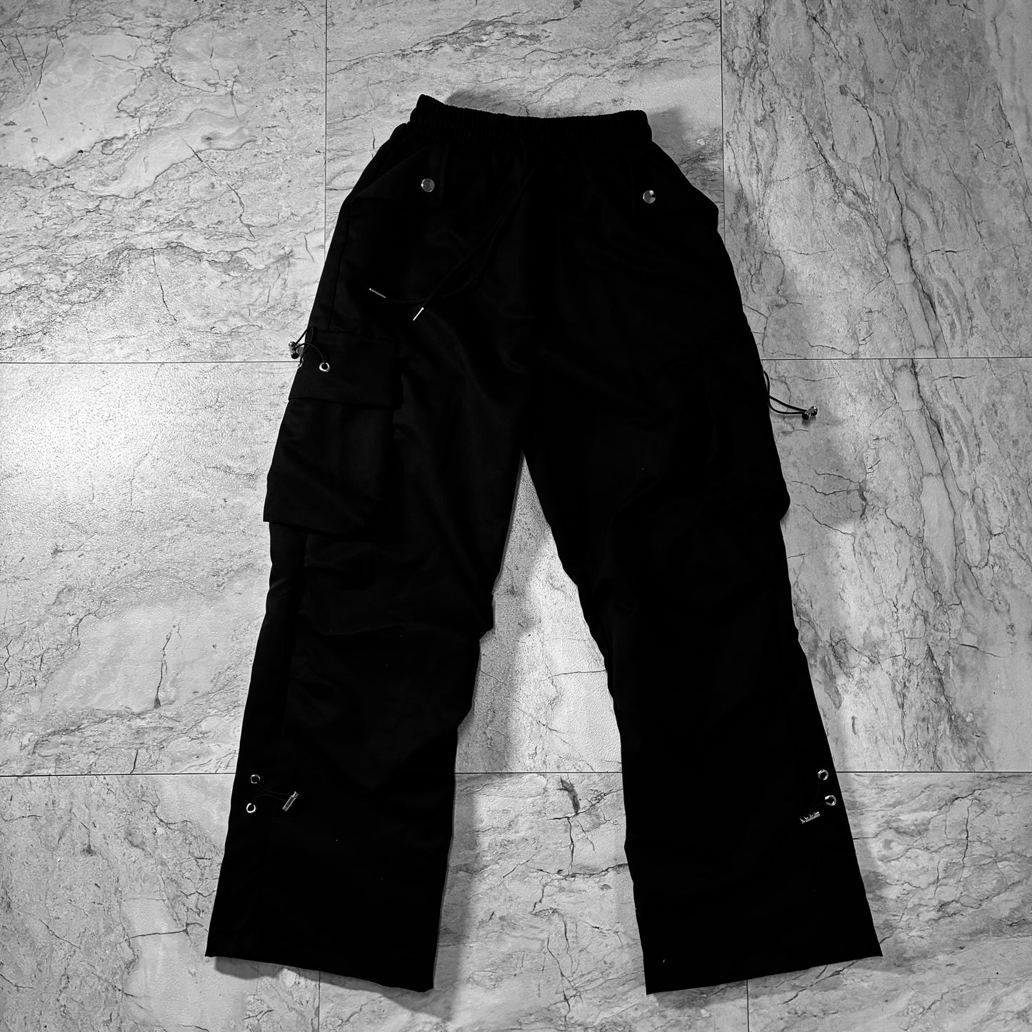 "VORTEX VOID" Toggle-Drawcord Tech Parachute Pants