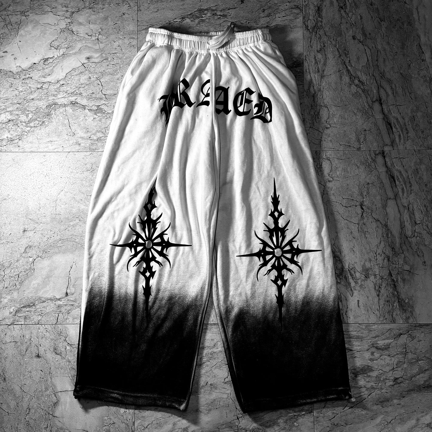 "BREACHED VOID" Gothic-Graphic Spray Fade Wide Sweat Pants