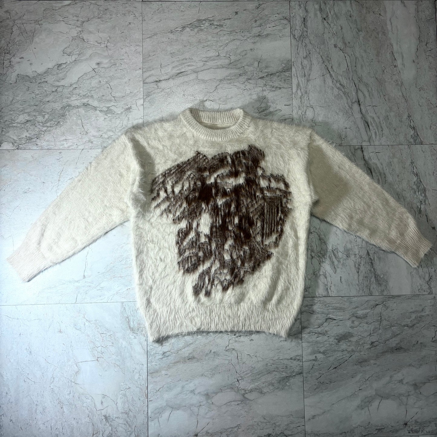 "FEELING LOVELY" Shaggy Art-Graphic Knit